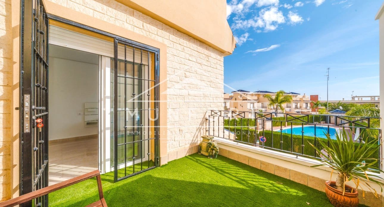 3 slaapkamer Halfvrijstaande villa te koop in Torre de la Horadada met zwembad - € 378.000 (Ref: 9352918)