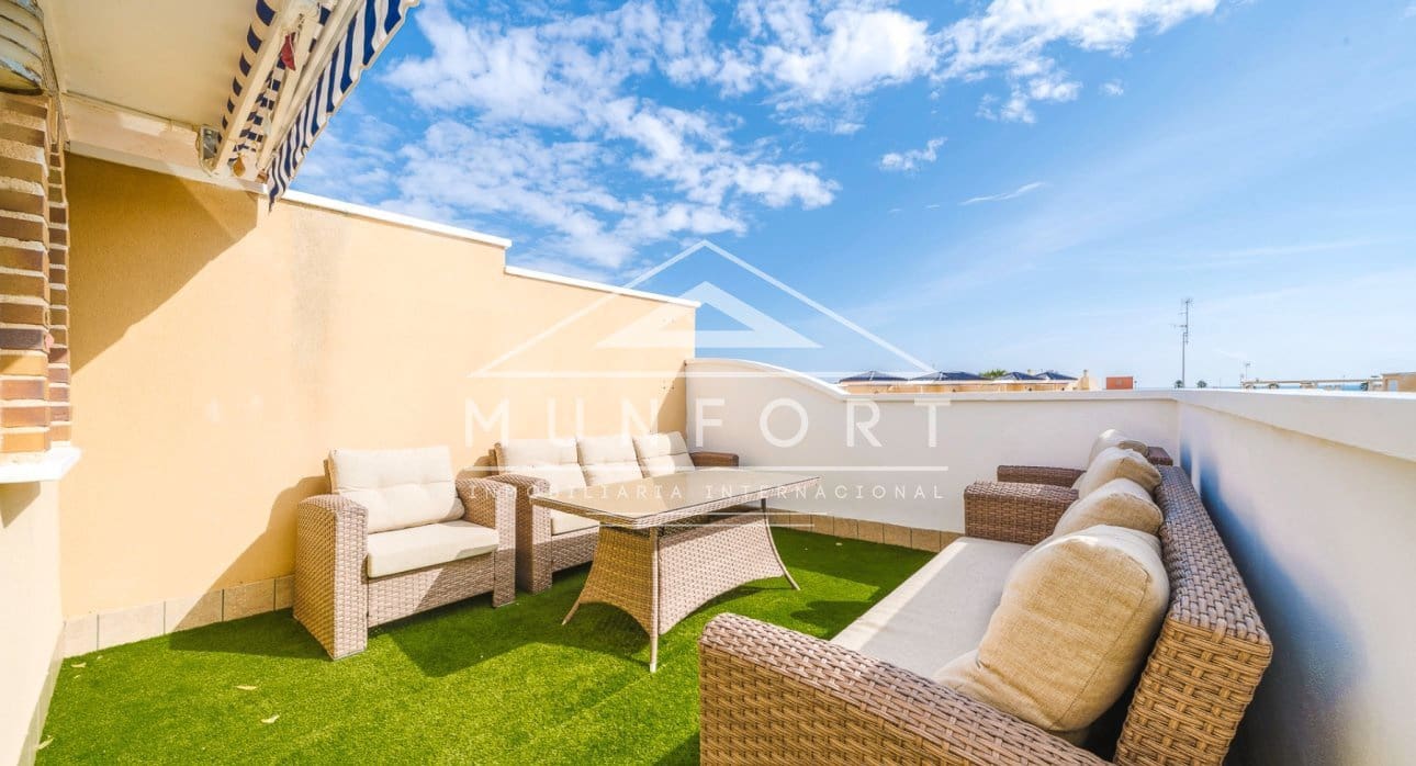 3 slaapkamer Halfvrijstaande villa te koop in Torre de la Horadada met zwembad - € 378.000 (Ref: 9352918)