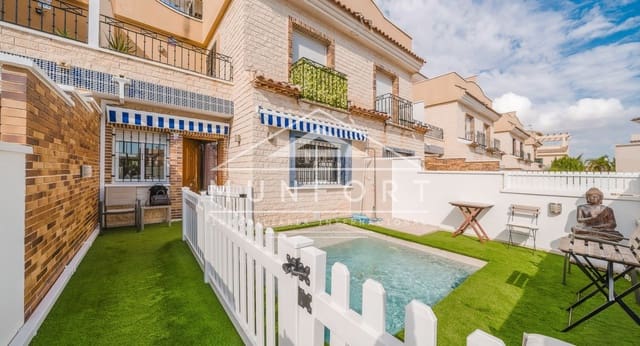3 chambre Villa/Maison Semi-Mitoyenne à vendre à Torre de la Horadada, Pilar de la Horadada avec piscine - 378 000 € (Ref: 9352918)