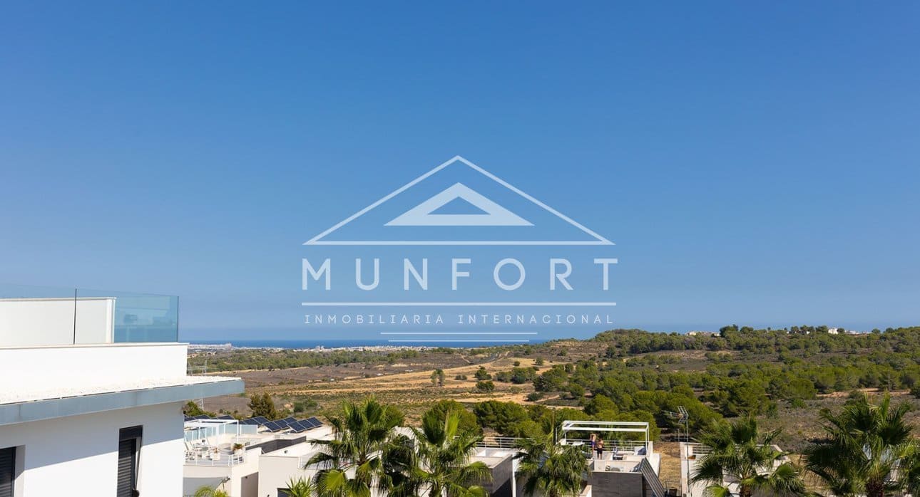 3 bedroom Villa for sale in San Miguel de Salinas with pool - € 529,900 (Ref: 9353793)