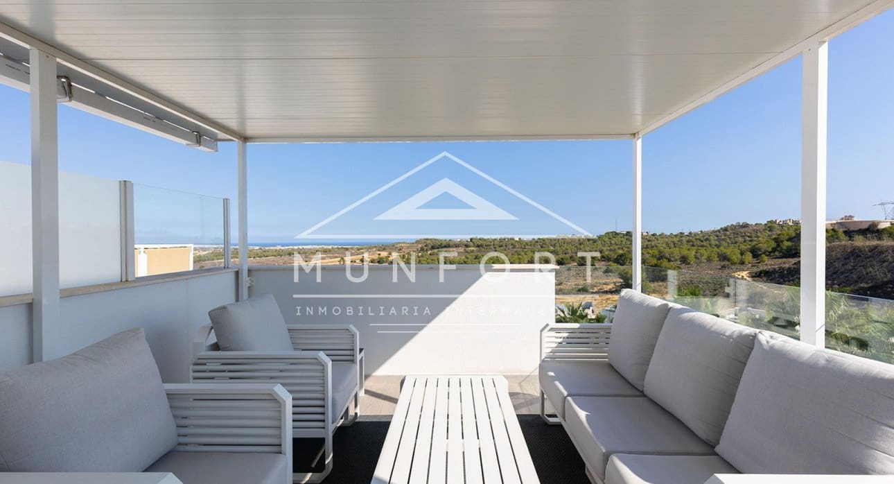 3 bedroom Villa for sale in San Miguel de Salinas with pool - € 529,900 (Ref: 9353793)