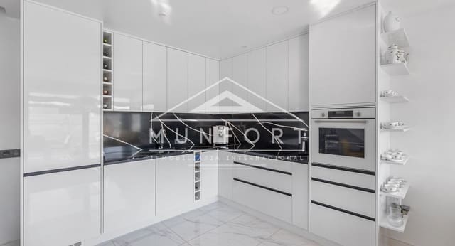 3 slaapkamer Villa te koop in San Miguel de Salinas met zwembad - € 529.900 (Ref: 9353793)