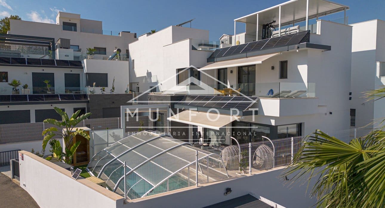 3 bedroom Villa for sale in San Miguel de Salinas with pool - € 529,900 (Ref: 9353793)