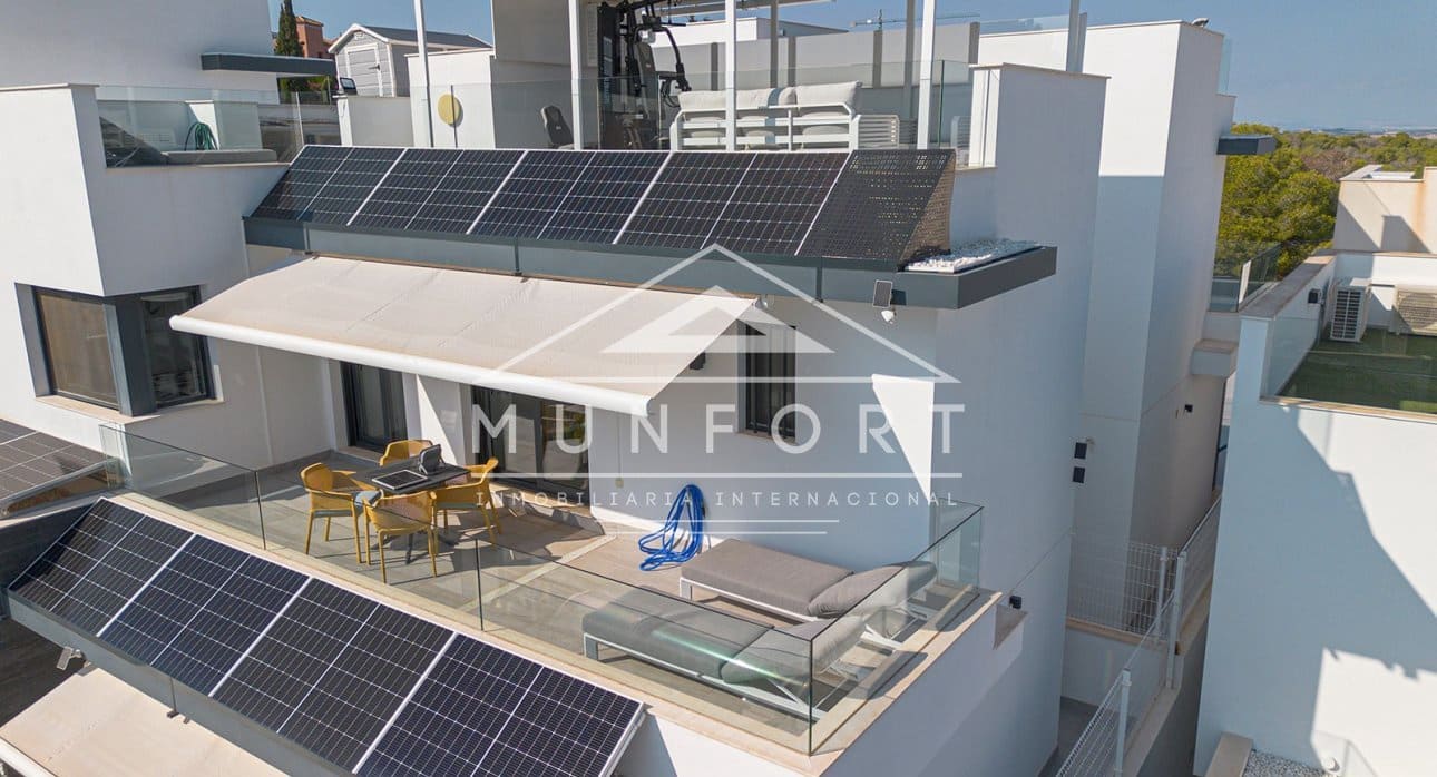 3 bedroom Villa for sale in San Miguel de Salinas with pool - € 529,900 (Ref: 9353793)