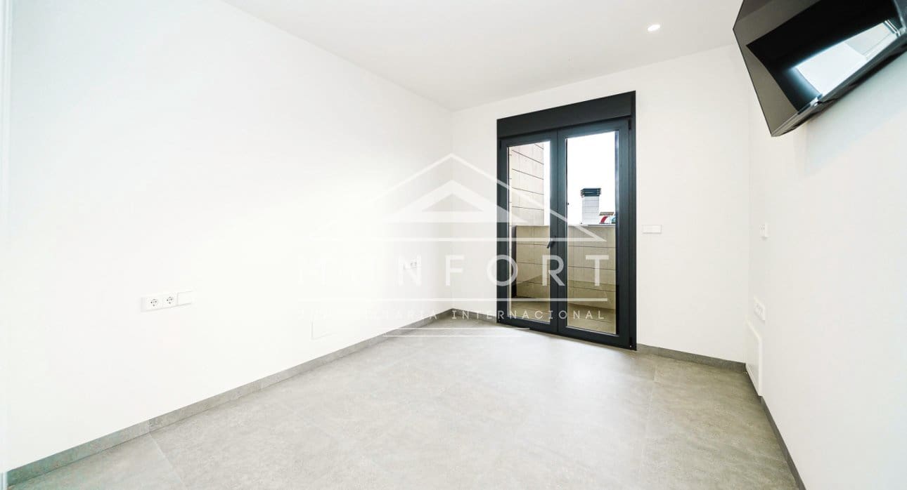 5 slaapkamer Villa te koop in Los Cuarteros met zwembad - € 1.300.000 (Ref: 9360283)