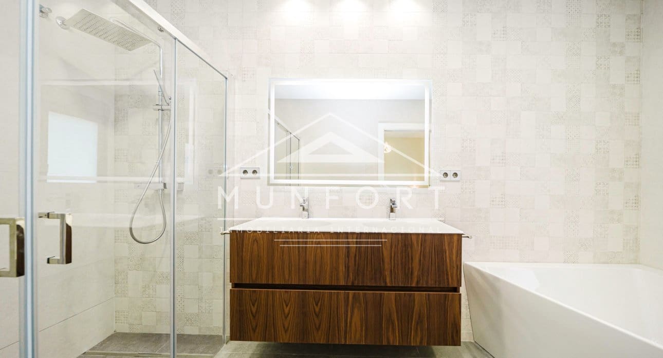 5 slaapkamer Villa te koop in Los Cuarteros met zwembad - € 1.300.000 (Ref: 9360283)