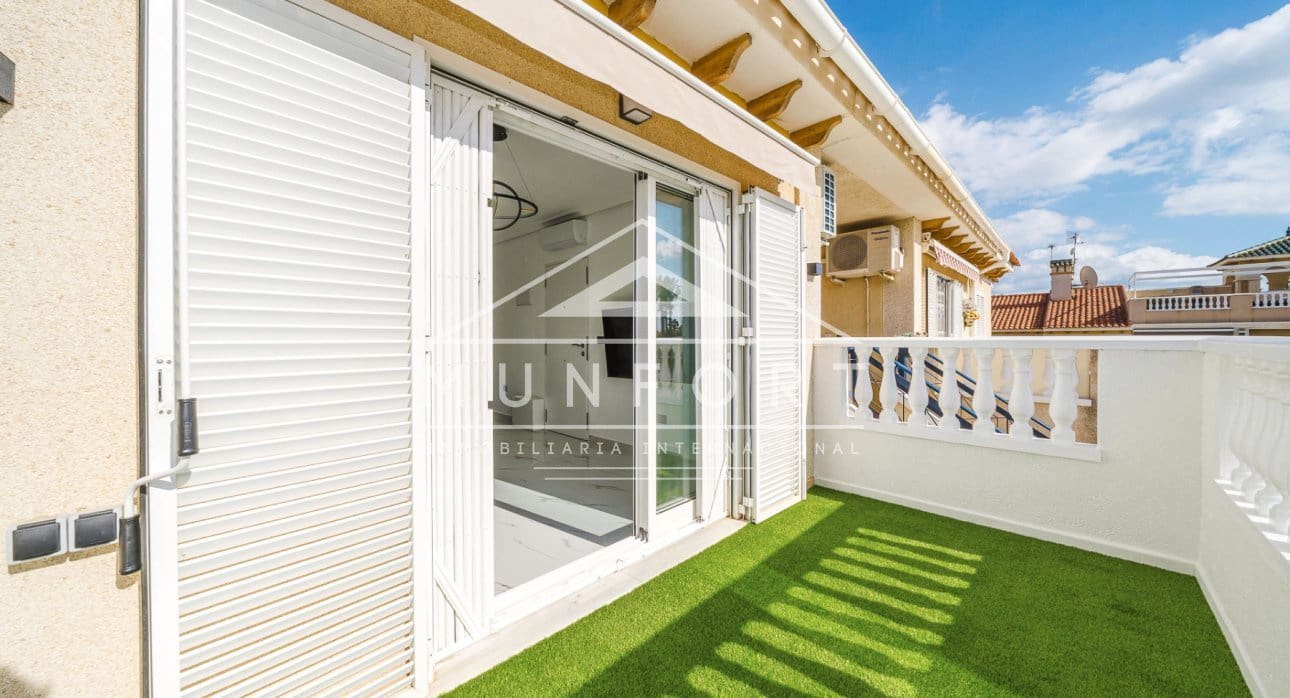 1 makuuhuone Huoneisto myytävänä paikassa Orihuela Costa mukana uima-altaan - 170 000 € (Ref: 9368964)