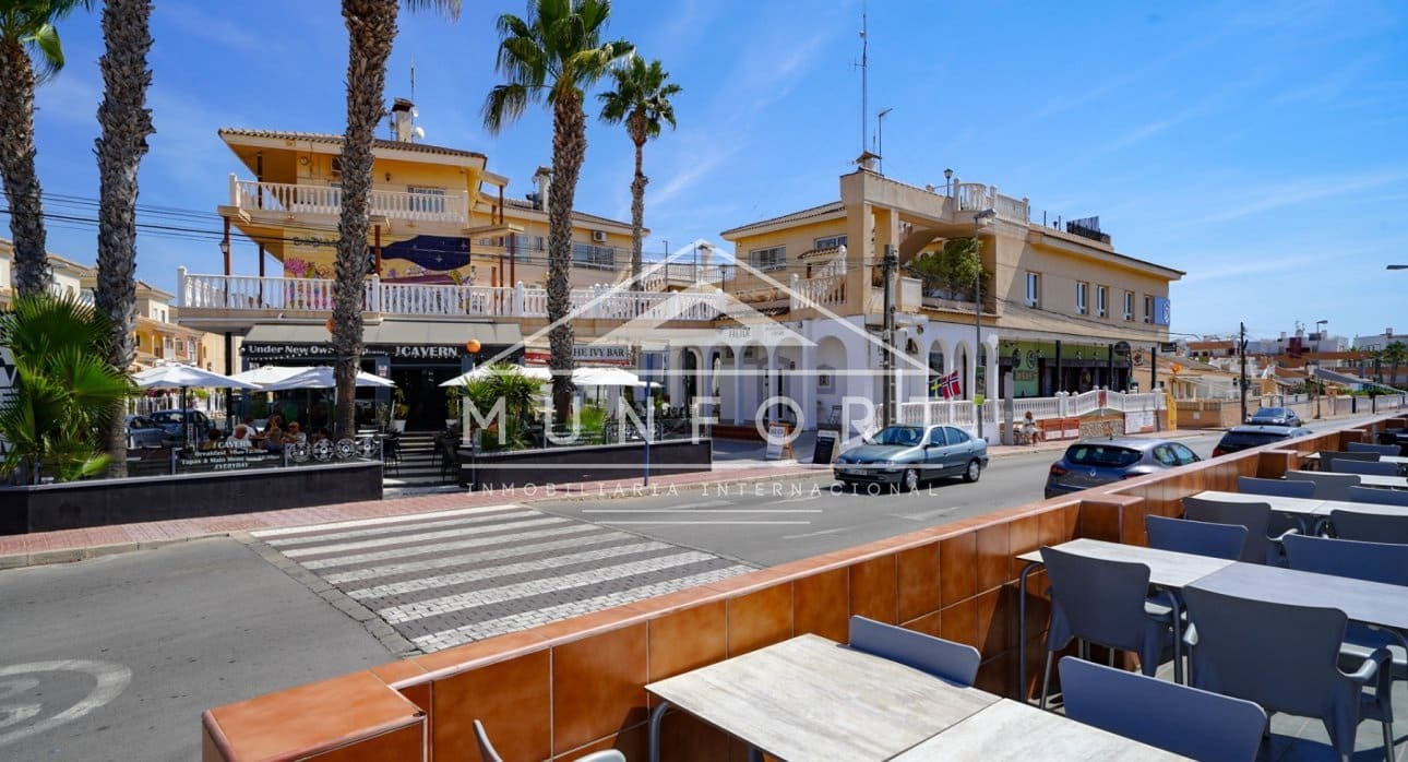 1 sypialnia Penthouse na sprzedaż w Orihuela Costa z basenem - 170 000 € (Ref: 9368965)