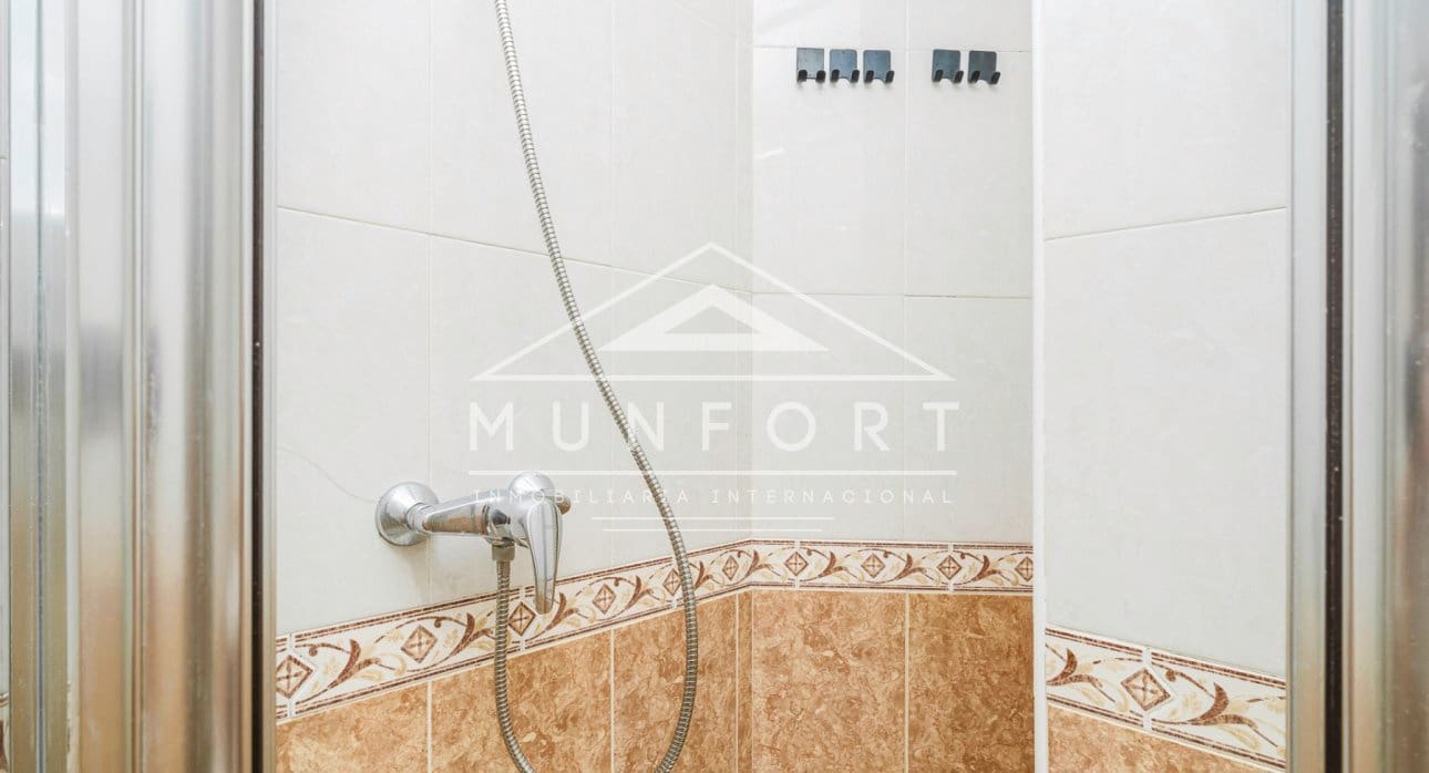 2 soverom Leilighet til salgs i Torrevieja med svømmebasseng - € 139 000 (Ref: 9374097)