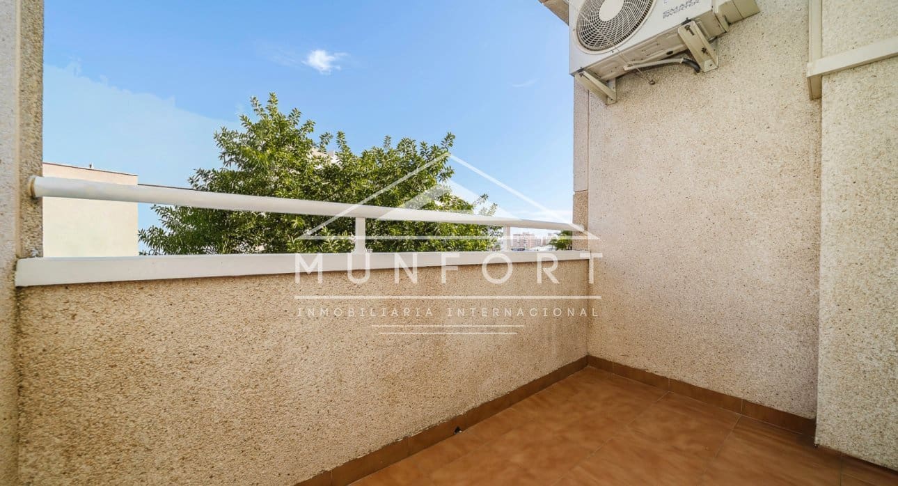 2 soverom Leilighet til salgs i Torrevieja med svømmebasseng - € 139 000 (Ref: 9374097)