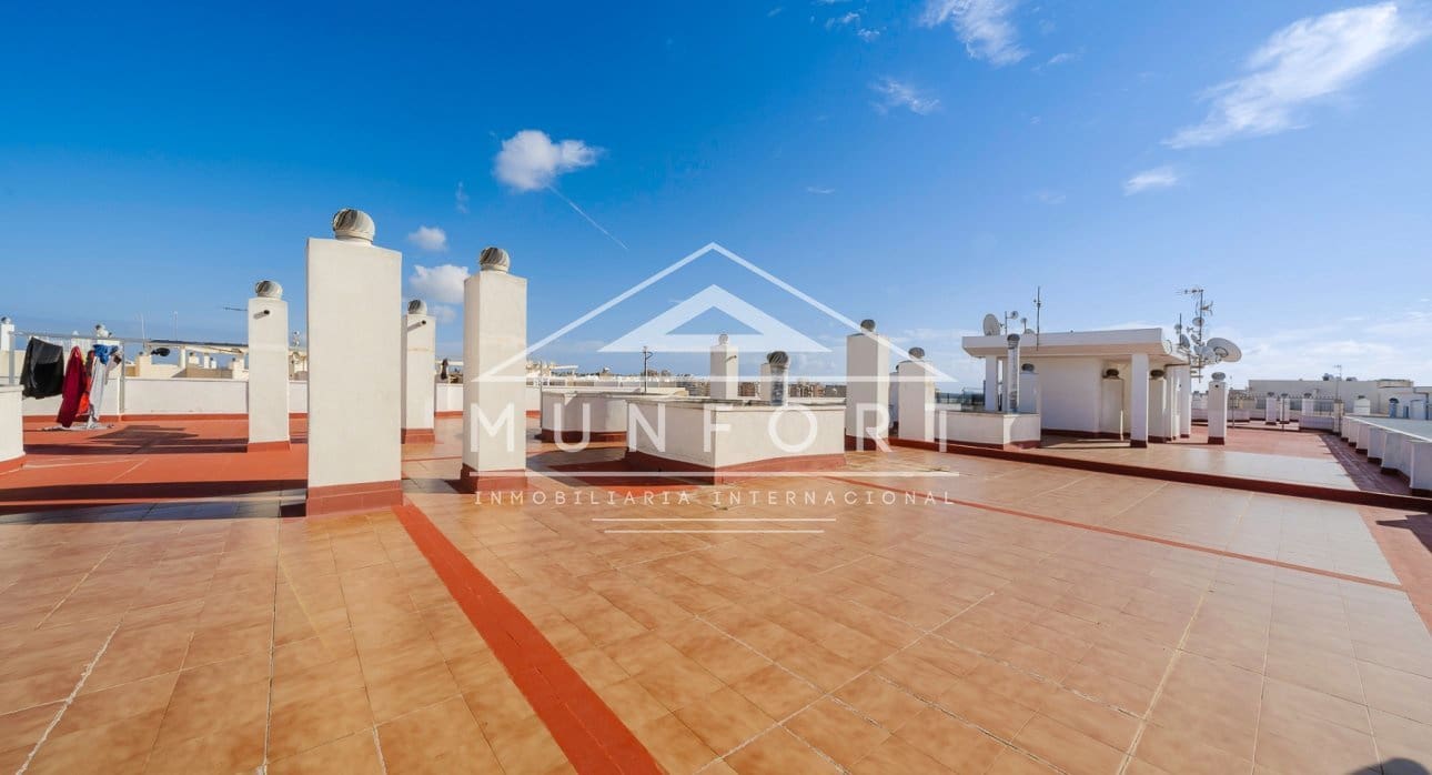 2 soverom Leilighet til salgs i Torrevieja med svømmebasseng - € 139 000 (Ref: 9374097)
