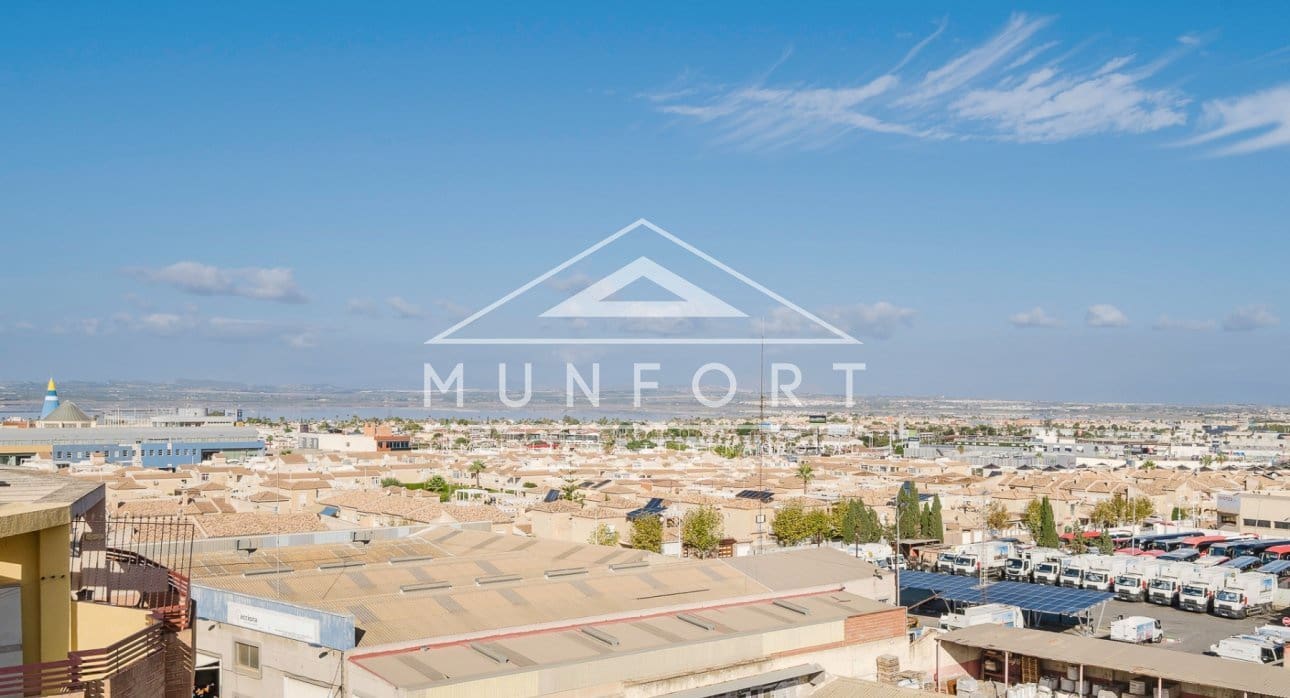 2 soverom Leilighet til salgs i Torrevieja med svømmebasseng - € 139 000 (Ref: 9374097)