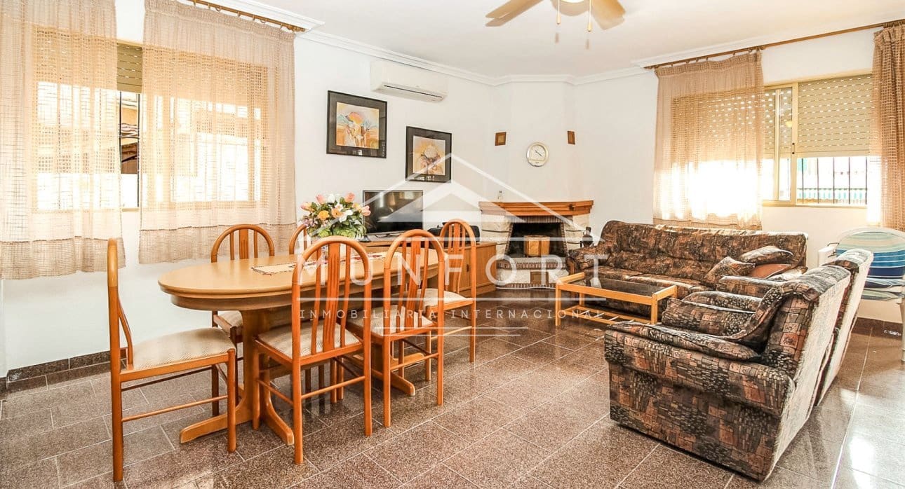 5 slaapkamer Huis te koop in Torre de la Horadada - € 405.000 (Ref: 9374306)