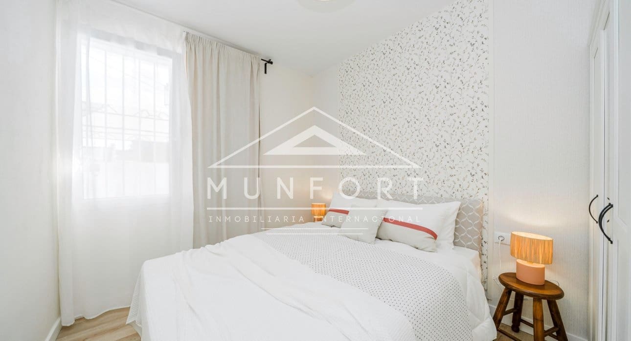 Apartamento de 2 habitaciones en Torrevieja en venta - 134.900 € (Ref: 9374308)