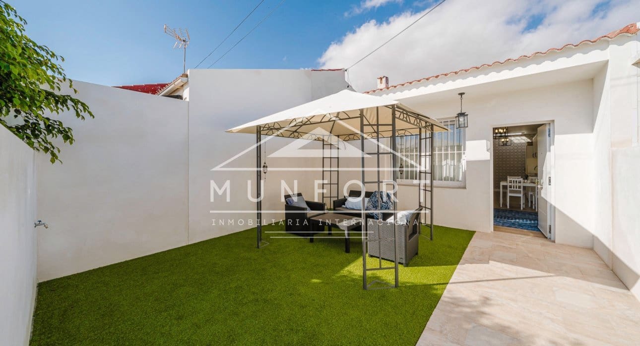 Apartamento de 2 habitaciones en Torrevieja en venta - 134.900 € (Ref: 9374308)