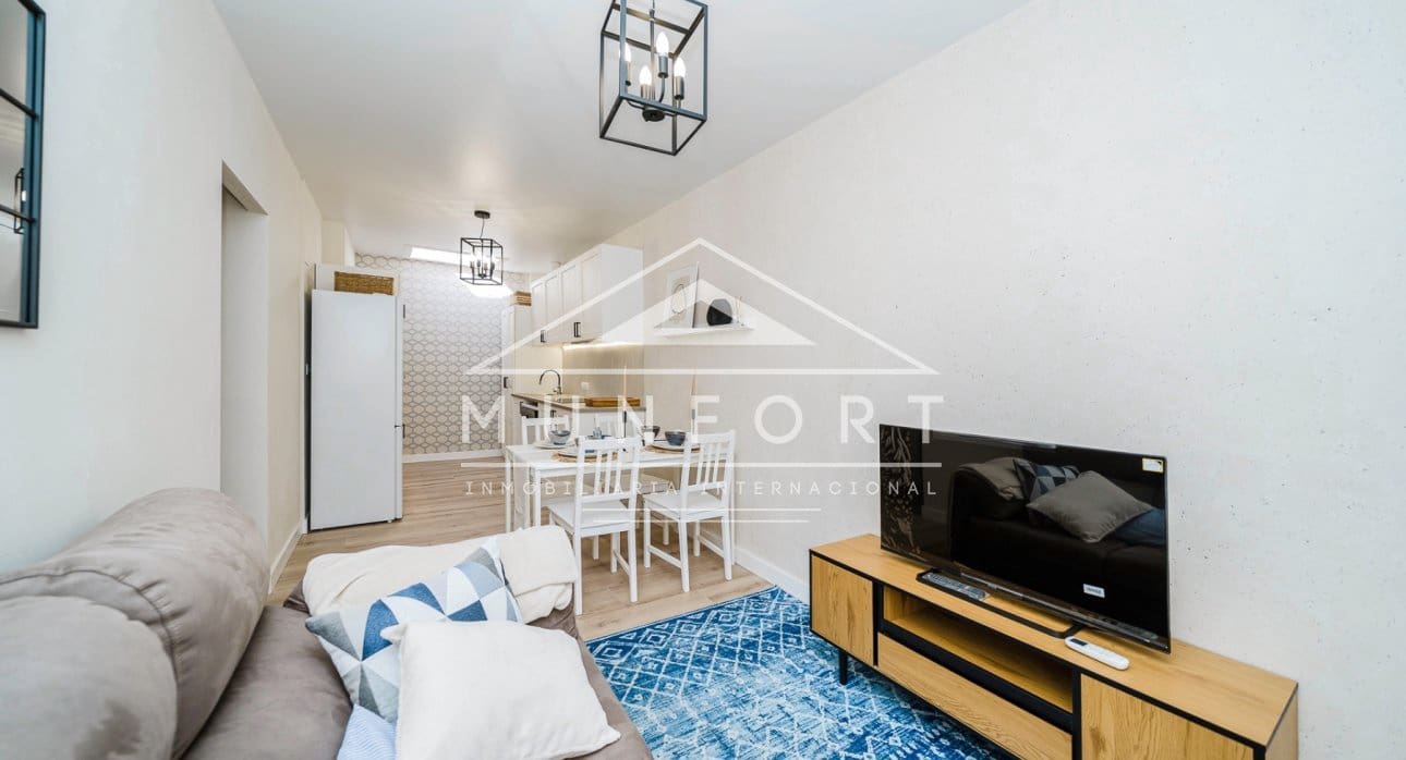 Apartamento de 2 habitaciones en Torrevieja en venta - 134.900 € (Ref: 9374308)