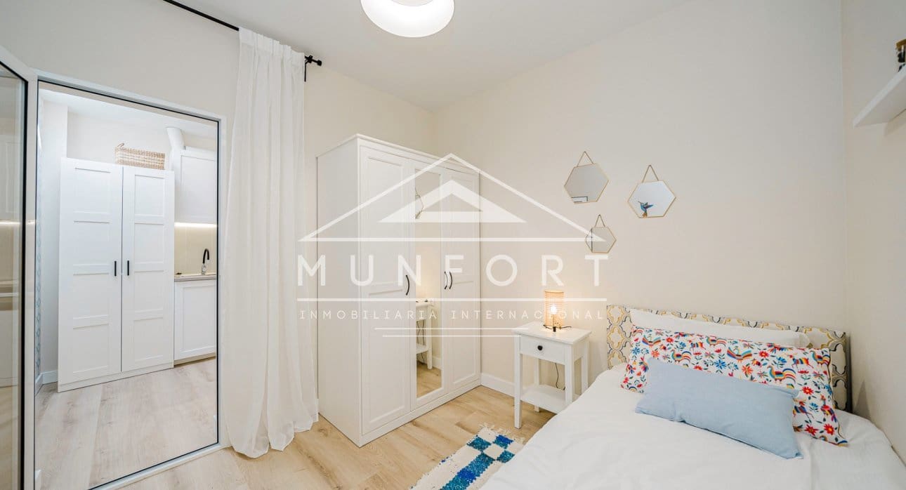 Apartamento de 2 habitaciones en Torrevieja en venta - 134.900 € (Ref: 9374308)