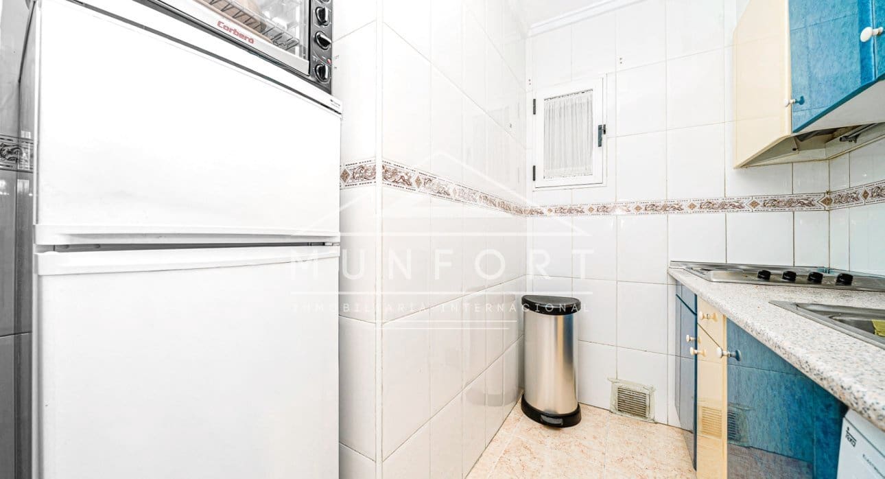2 soveværelse Lejlighed til salg i Torrevieja med swimmingpool - € 129.900 (Ref: 9377982)