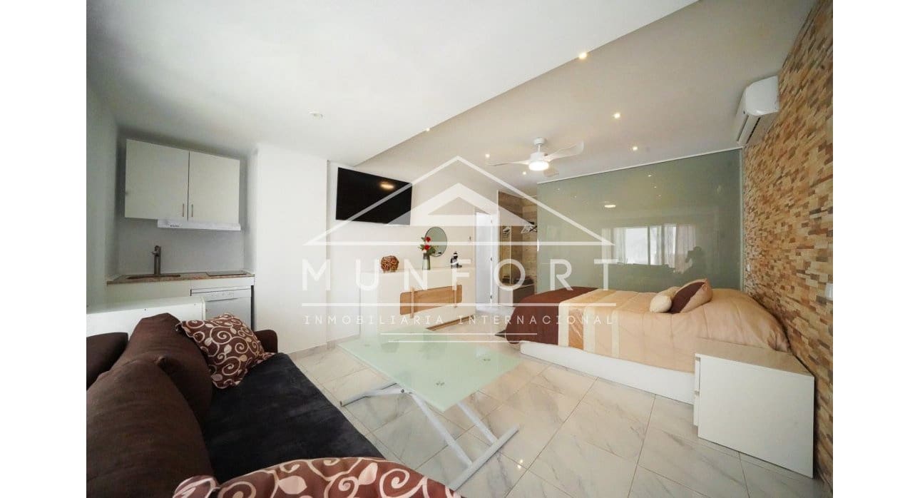 Chalet de 5 habitaciones en Orihuela Costa en venta - 395.000 € (Ref: 9378465)