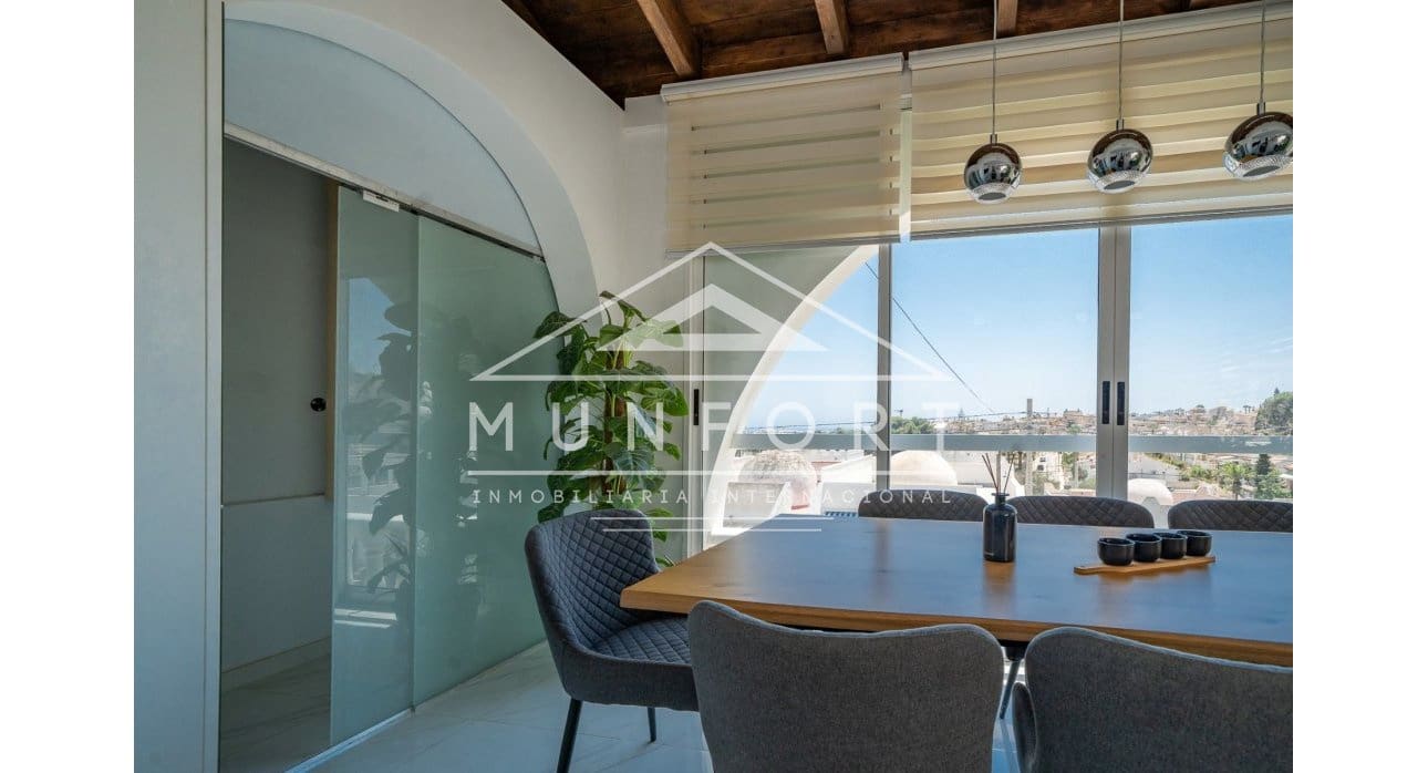 Chalet de 5 habitaciones en Orihuela Costa en venta - 395.000 € (Ref: 9378465)