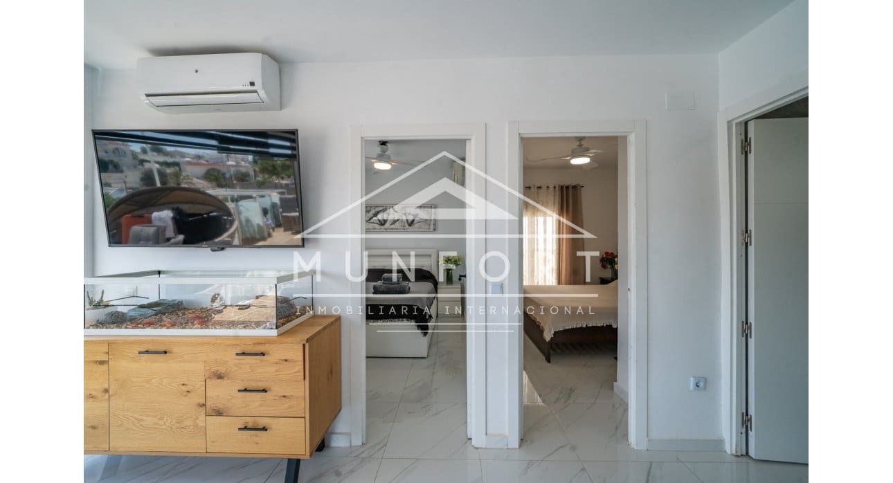 Chalet de 5 habitaciones en Orihuela Costa en venta - 395.000 € (Ref: 9378465)