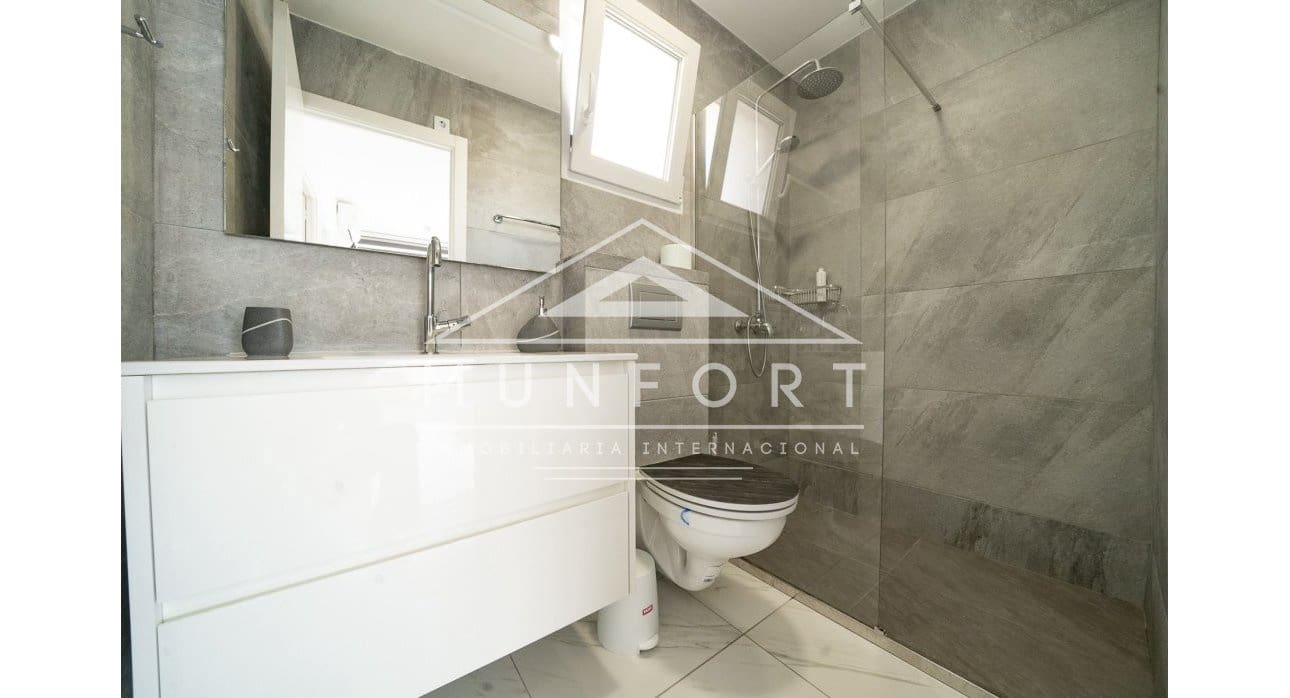 Chalet de 5 habitaciones en Orihuela Costa en venta - 395.000 € (Ref: 9378465)