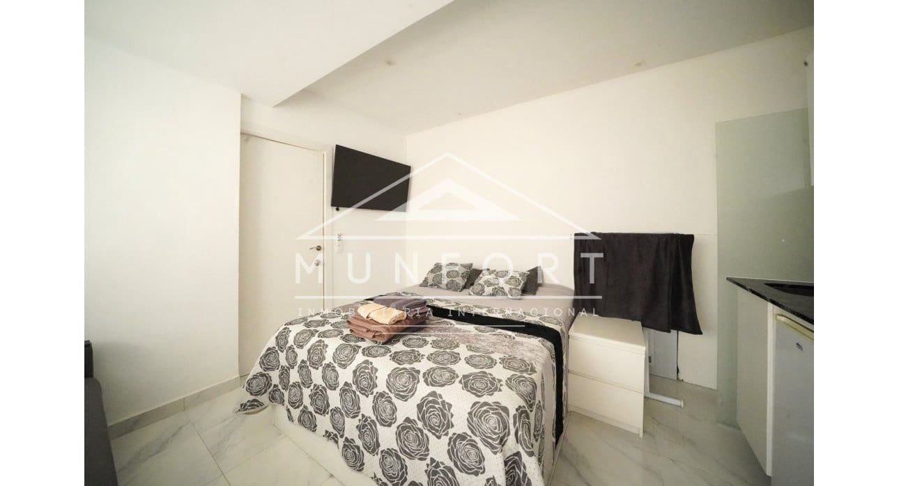 Chalet de 5 habitaciones en Orihuela Costa en venta - 395.000 € (Ref: 9378465)