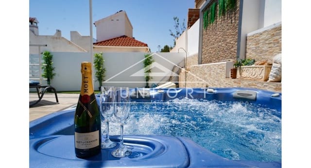 5 bedroom Villa for sale in Blue Lagoon - € 395,000 (Ref: 9378465)