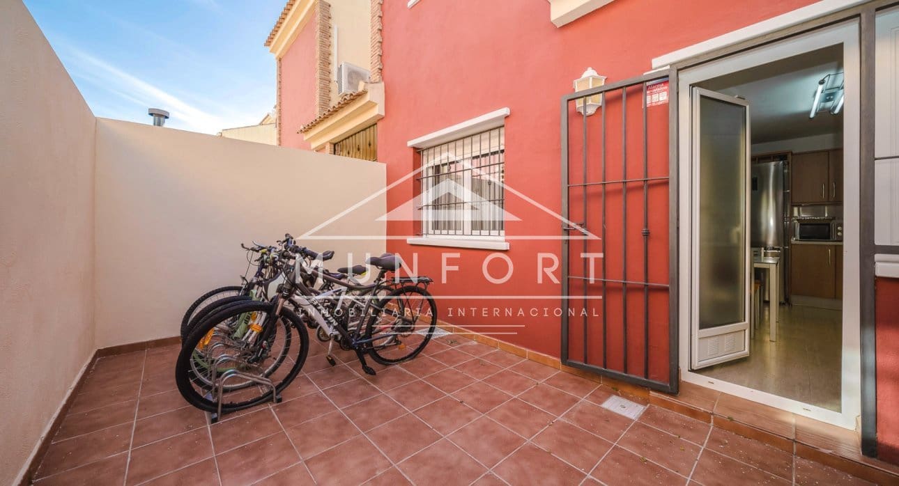 4 quarto Casa em Banda para venda em Torre de la Horadada - 350 000 € (Ref: 9383595)