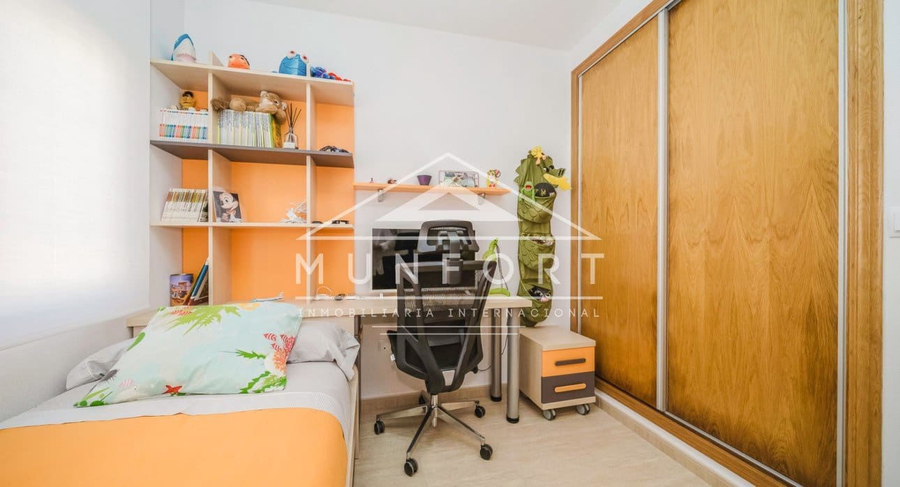 4 quarto Casa em Banda para venda em Torre de la Horadada - 350 000 € (Ref: 9383595)