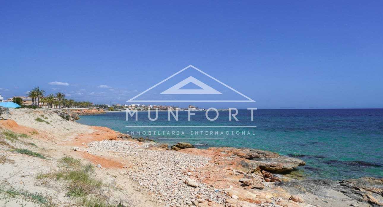 4 quarto Casa em Banda para venda em Torre de la Horadada - 350 000 € (Ref: 9383595)