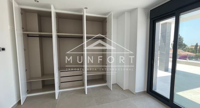 Chalet de 3 habitaciones en Ciudad Quesada, Rojales en venta con piscina - 799.900 € (Ref: 9386584)