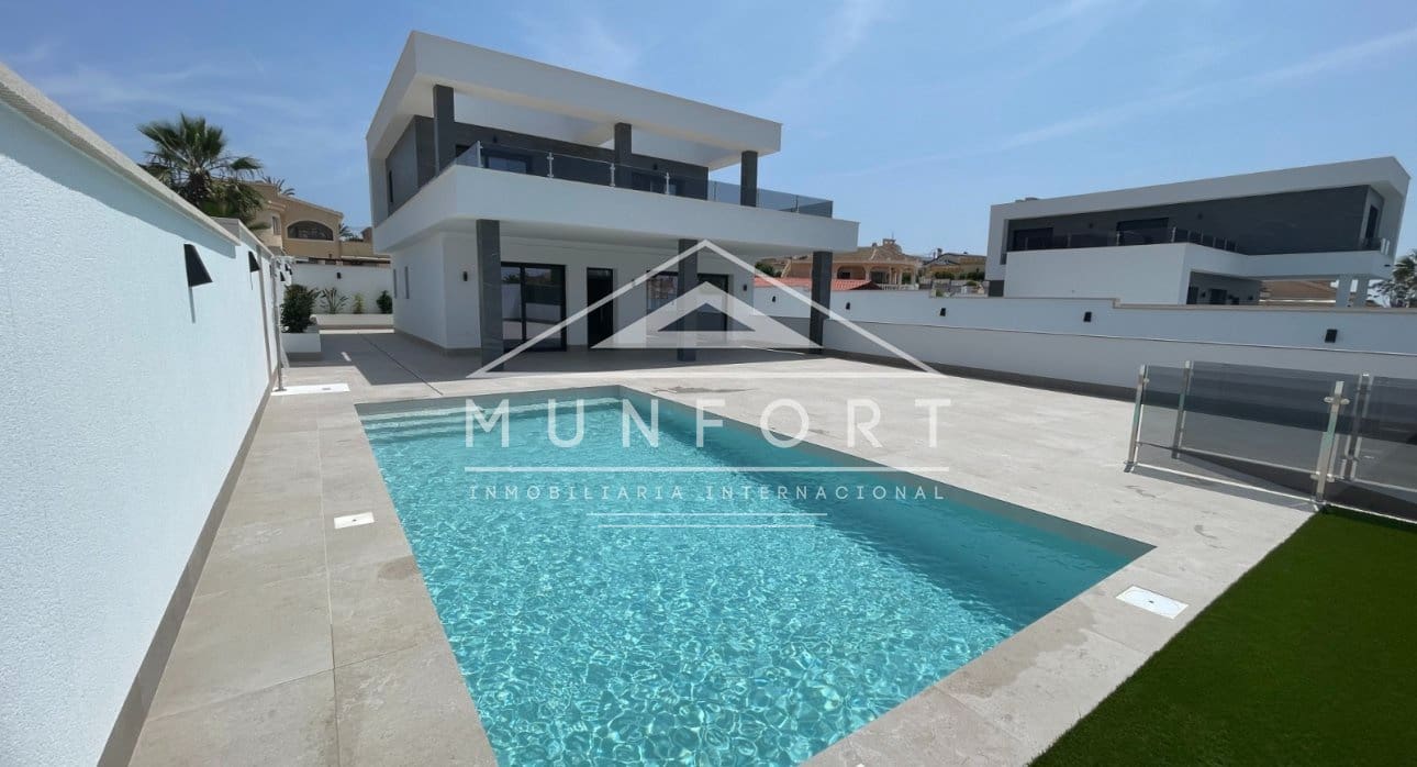 3 chambre Villa/Maison à vendre à Ciudad Quesada avec piscine - 799 900 € (Ref: 9386584)