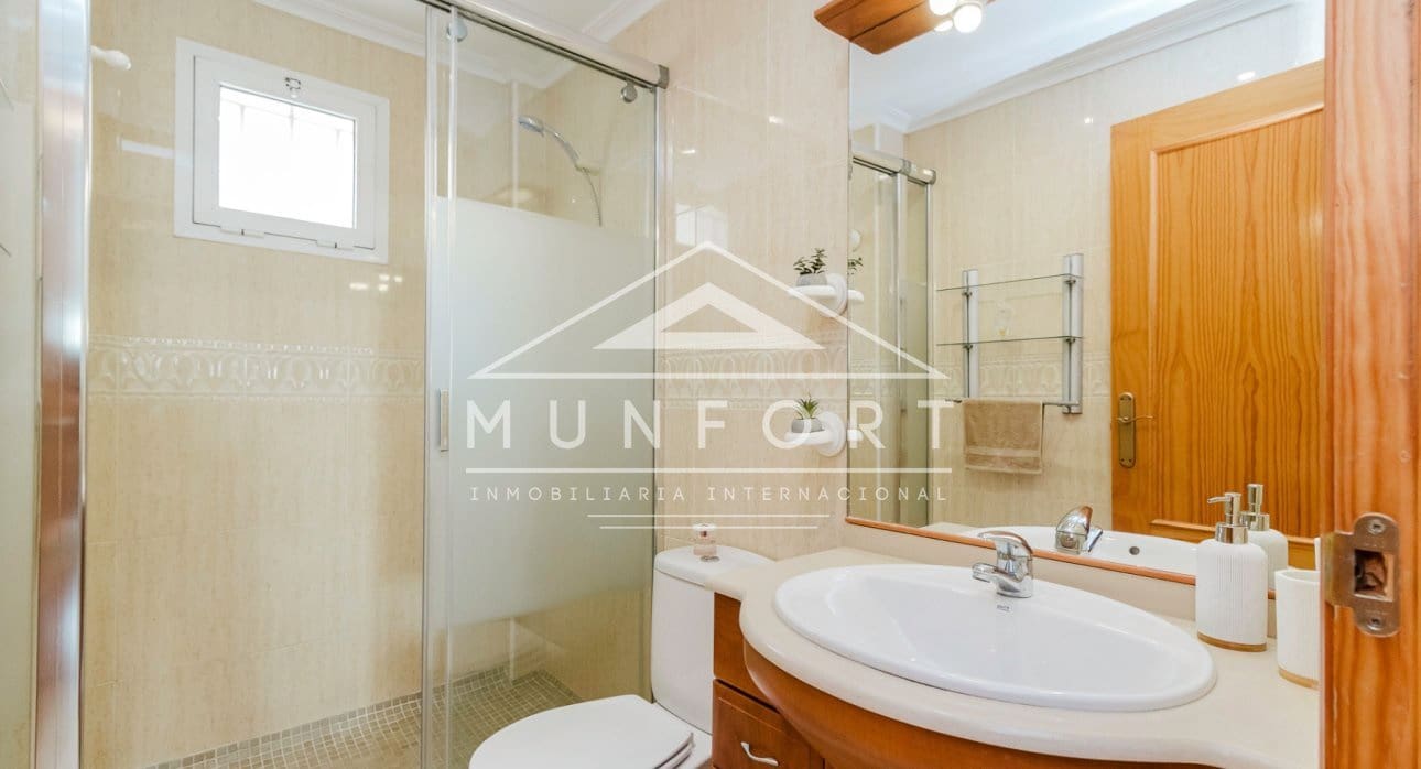 3 soverom Bungalow til salgs i Orihuela Costa med svømmebasseng - € 265 000 (Ref: 9386900)