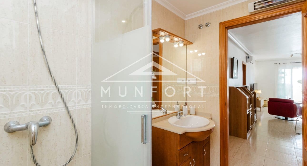 3 soverom Bungalow til salgs i Orihuela Costa med svømmebasseng - € 265 000 (Ref: 9386900)