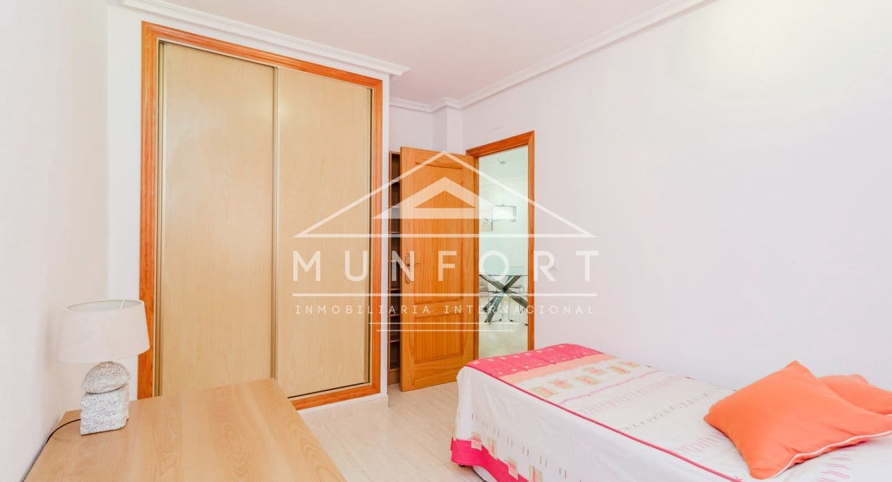 3 soverom Bungalow til salgs i Orihuela Costa med svømmebasseng - € 265 000 (Ref: 9386900)