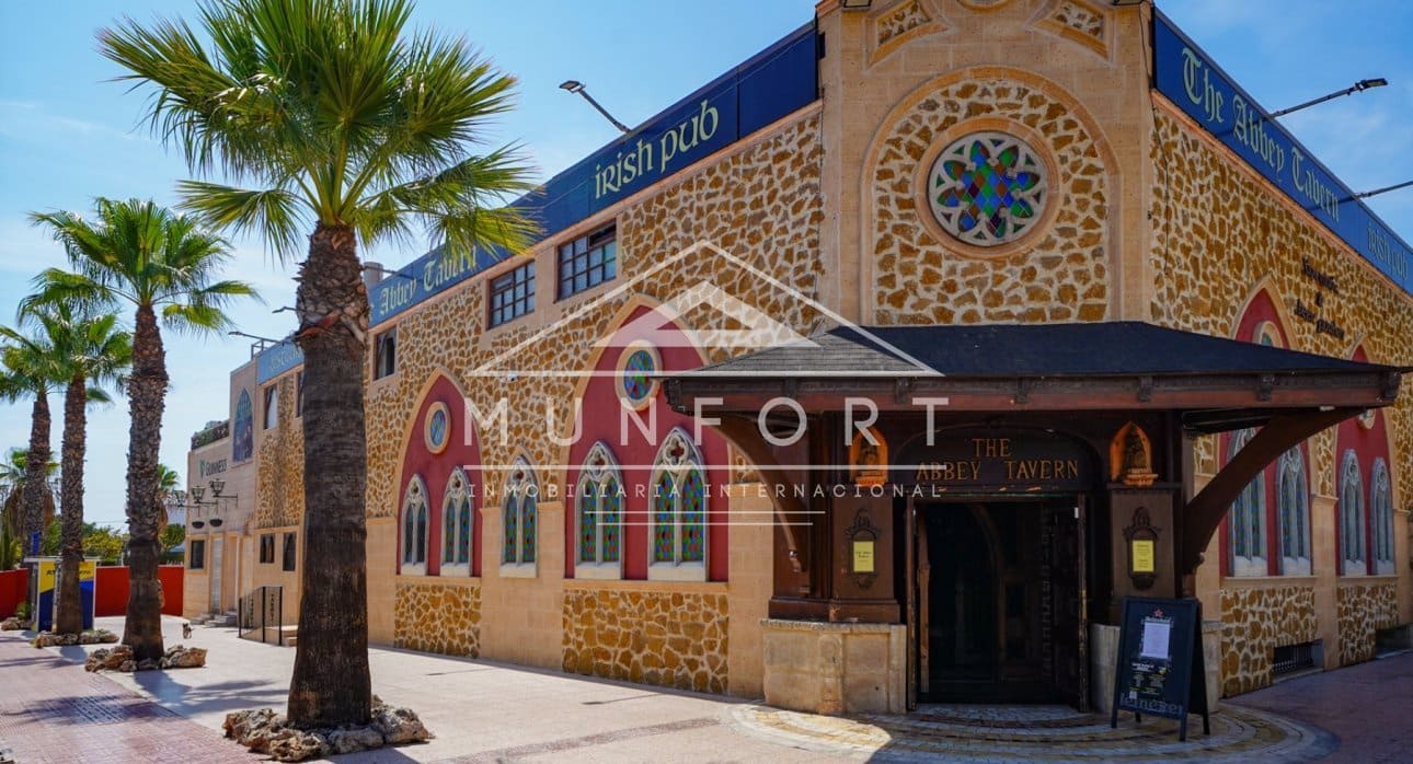 3 soverom Bungalow til salgs i Orihuela Costa med svømmebasseng - € 265 000 (Ref: 9386900)