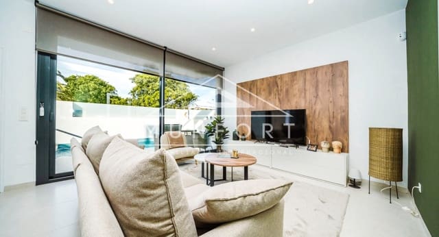 3 bedroom Townhouse for sale in Pilar de la Horadada ciudad, Pilar de la Horadada with pool - € 399,000 (Ref: 9386902)