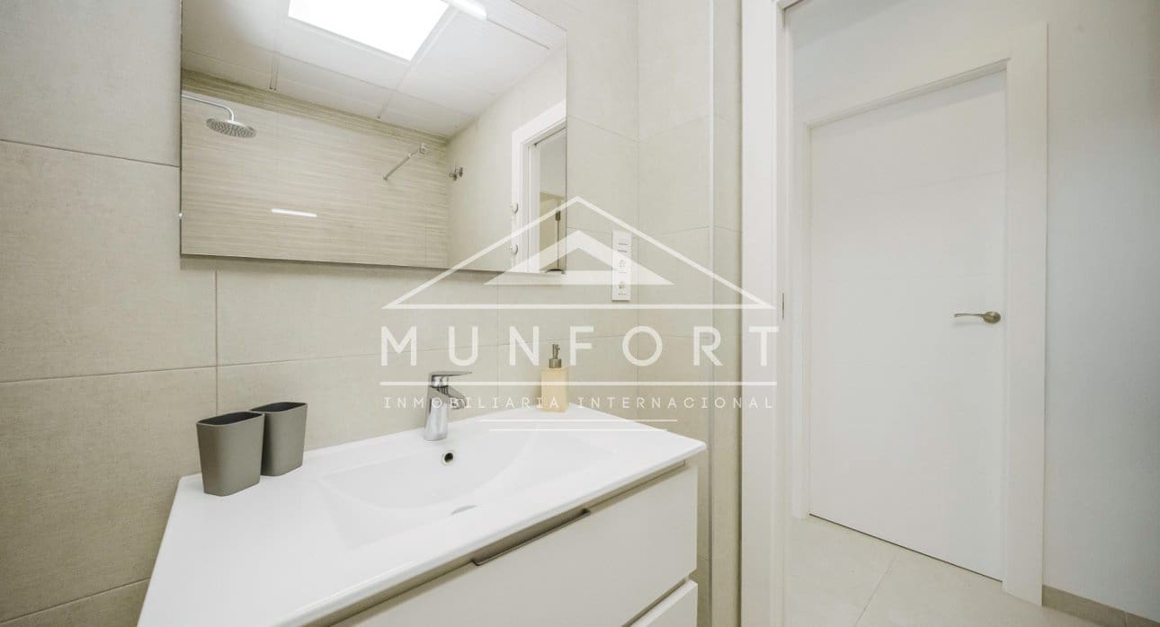 3 Zimmer Haus zu verkaufen in Pilar de la Horadada mit Pool - 399.000 € (Ref: 9386902)