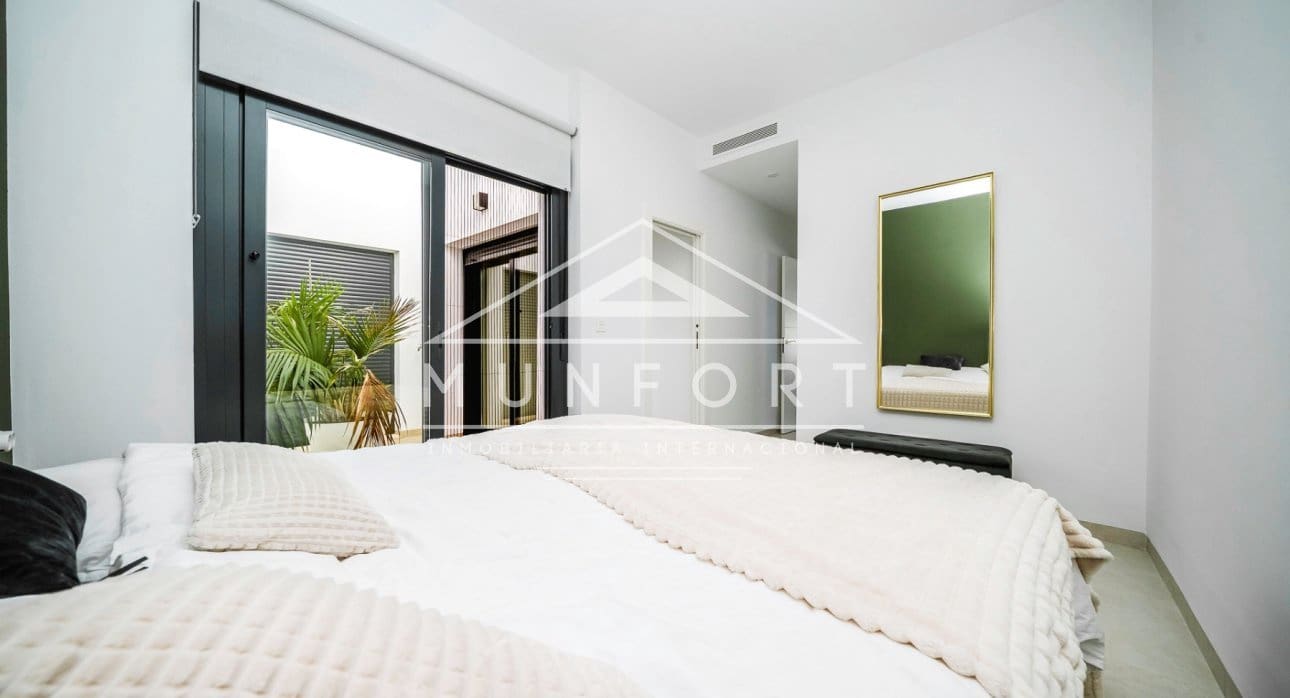 3 Zimmer Haus zu verkaufen in Pilar de la Horadada mit Pool - 399.000 € (Ref: 9386902)