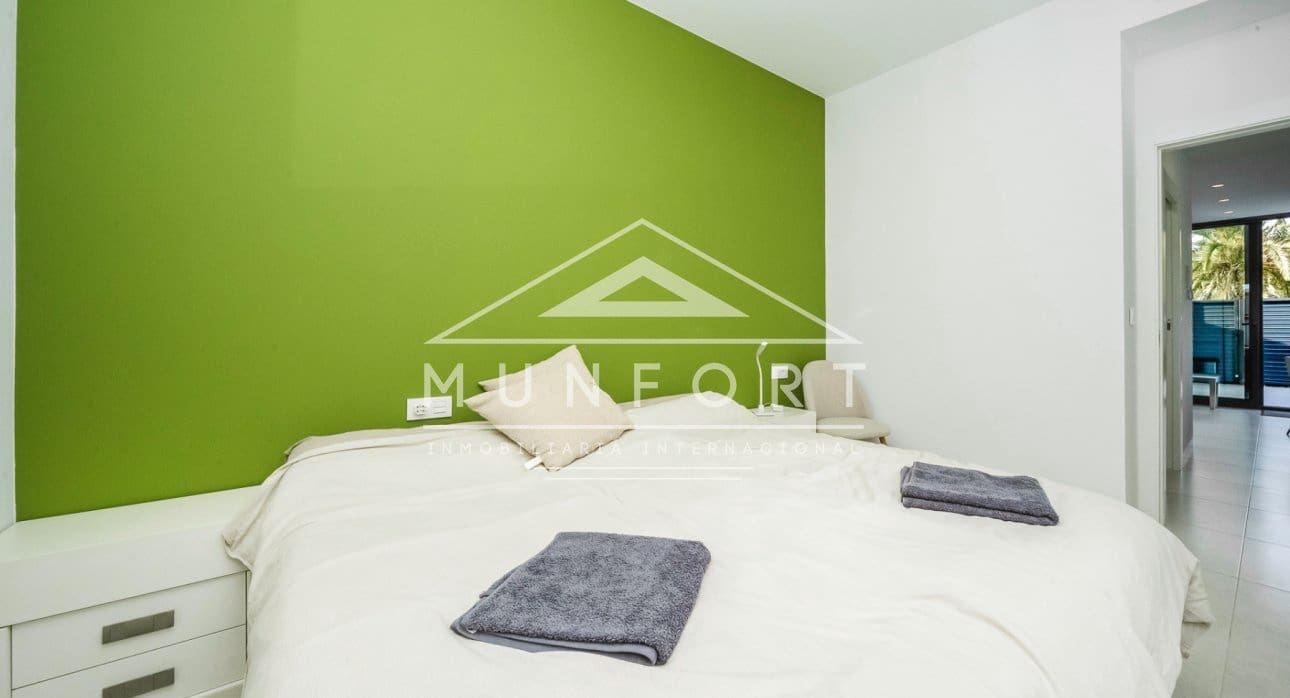 3 Zimmer Haus zu verkaufen in Pilar de la Horadada mit Pool - 399.000 € (Ref: 9386902)