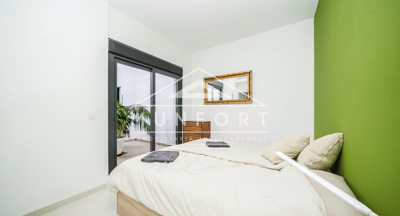 3 Zimmer Haus zu verkaufen in Pilar de la Horadada mit Pool - 399.000 € (Ref: 9386902)