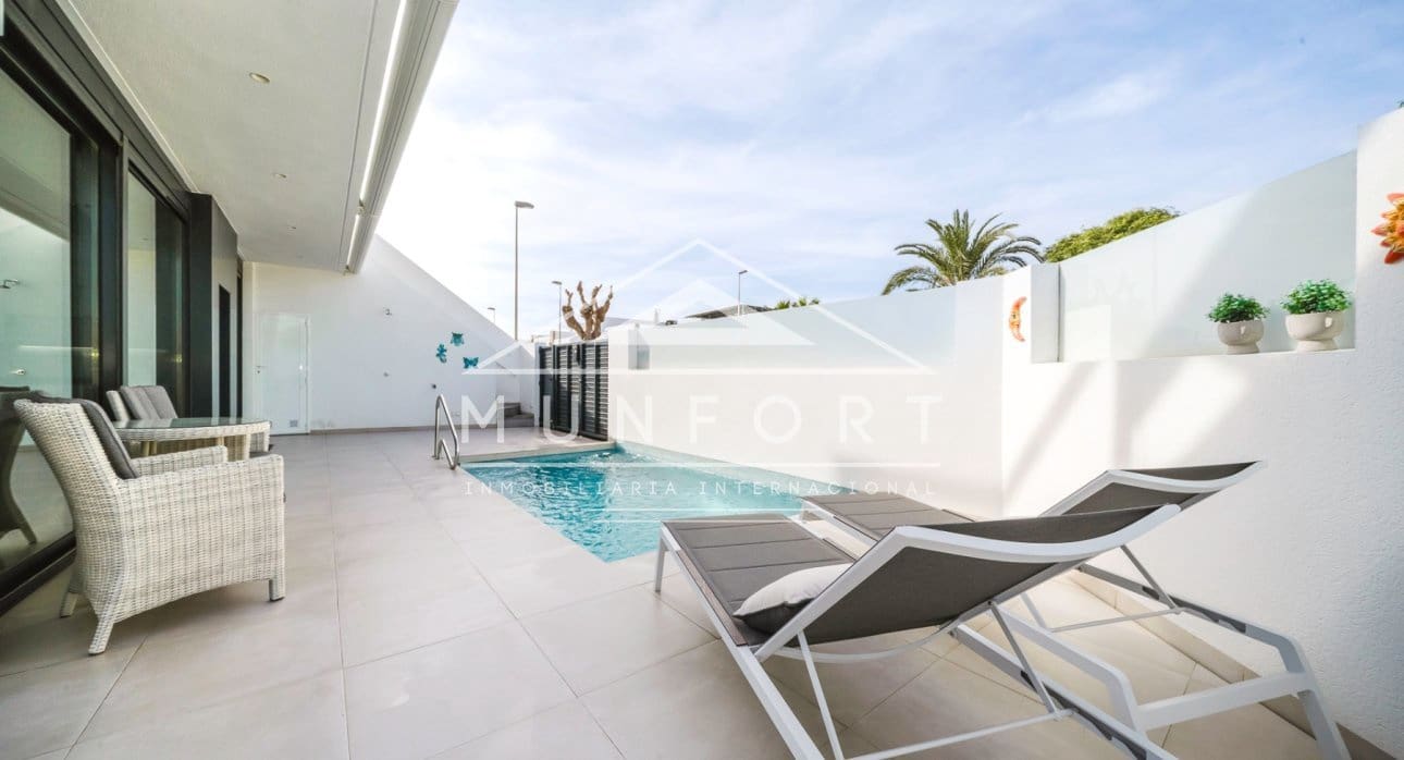 3 Zimmer Haus zu verkaufen in Pilar de la Horadada mit Pool - 399.000 € (Ref: 9386902)