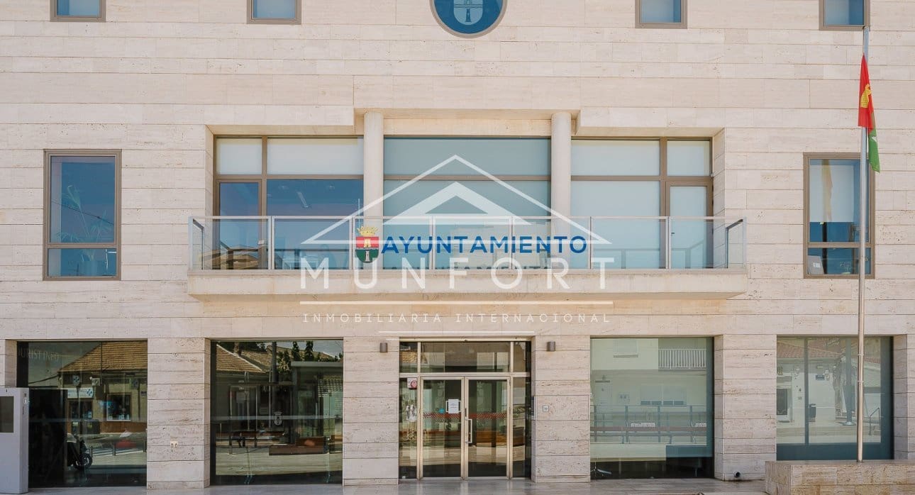 3 Zimmer Haus zu verkaufen in Pilar de la Horadada mit Pool - 399.000 € (Ref: 9386902)