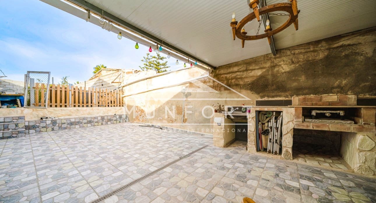 2 bedroom Villa for sale in Los Montesinos with pool - € 129,900 (Ref: 9386905)