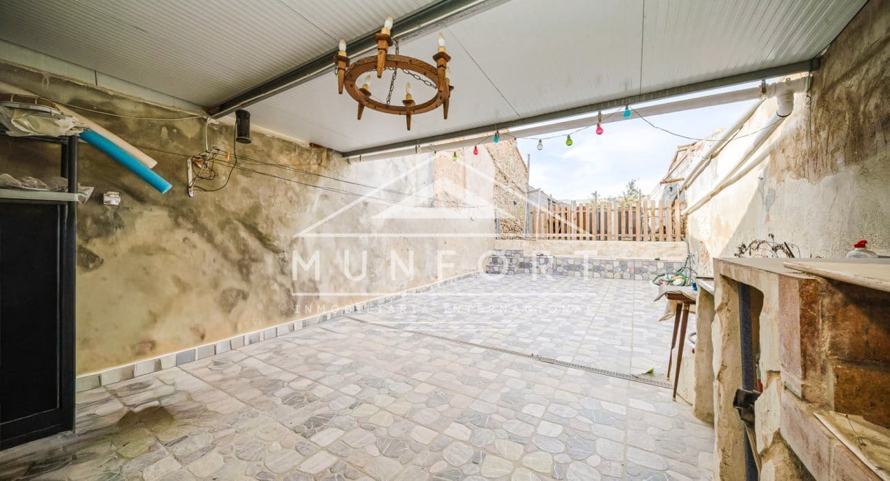 2 bedroom Villa for sale in Los Montesinos with pool - € 129,900 (Ref: 9386905)