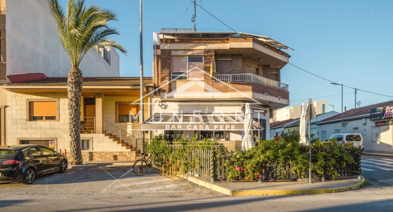 2 bedroom Villa for sale in Los Montesinos with pool - € 129,900 (Ref: 9386905)