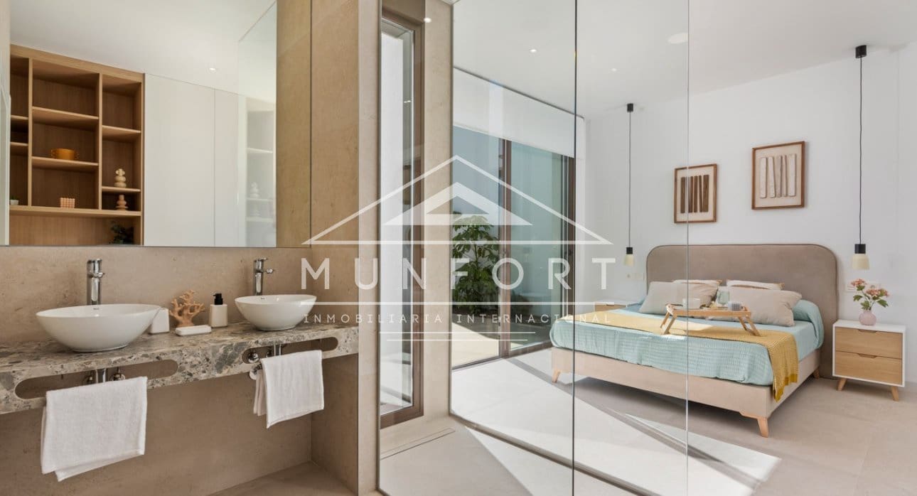 3 Zimmer Villa zu verkaufen in Los Alcazares mit Pool - 589.900 € (Ref: 9388226)