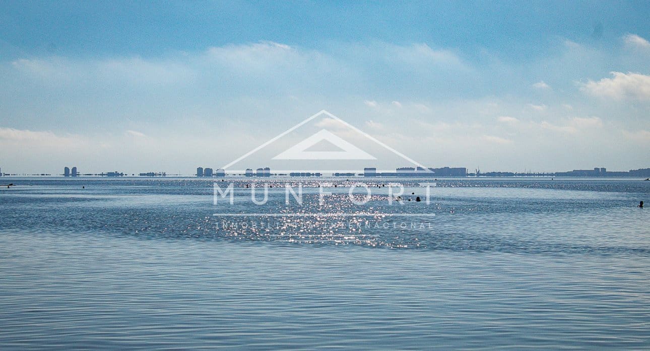 3 Zimmer Villa zu verkaufen in Los Alcazares mit Pool - 589.900 € (Ref: 9388226)