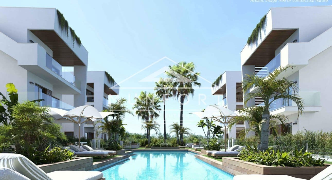 2 Zimmer Apartment zu verkaufen in Los Alcazares mit Pool - 339.000 € (Ref: 9388530)